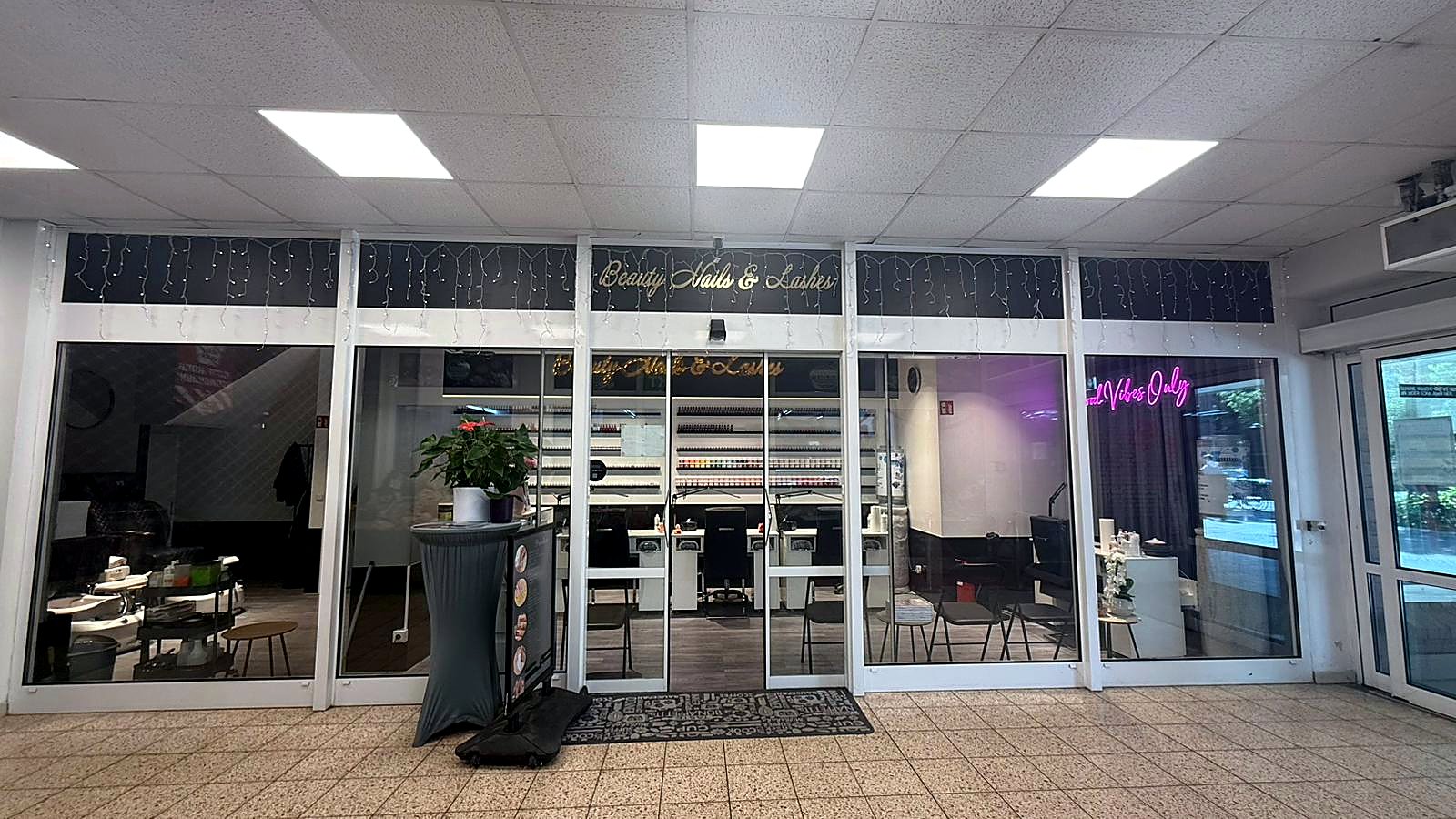Beauty Nails & Lashes Eingang